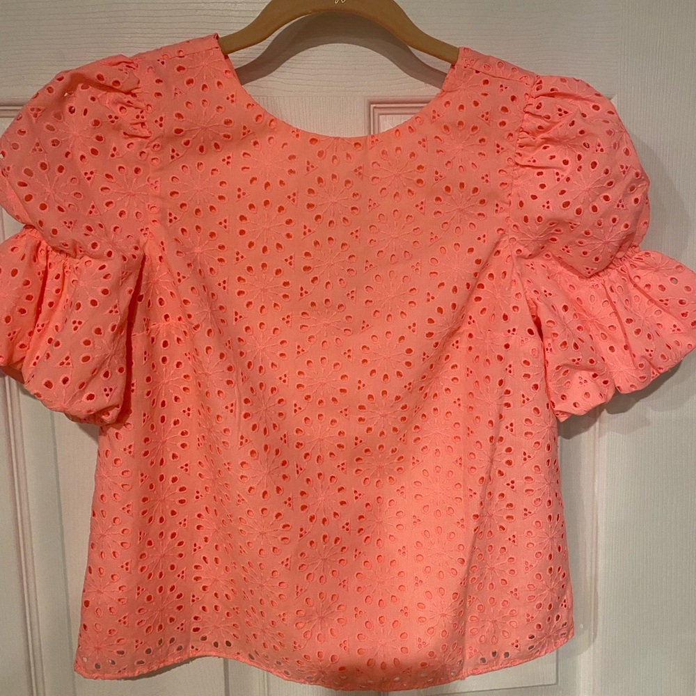 Adorable Lilly Pulitzer Sheila coral top